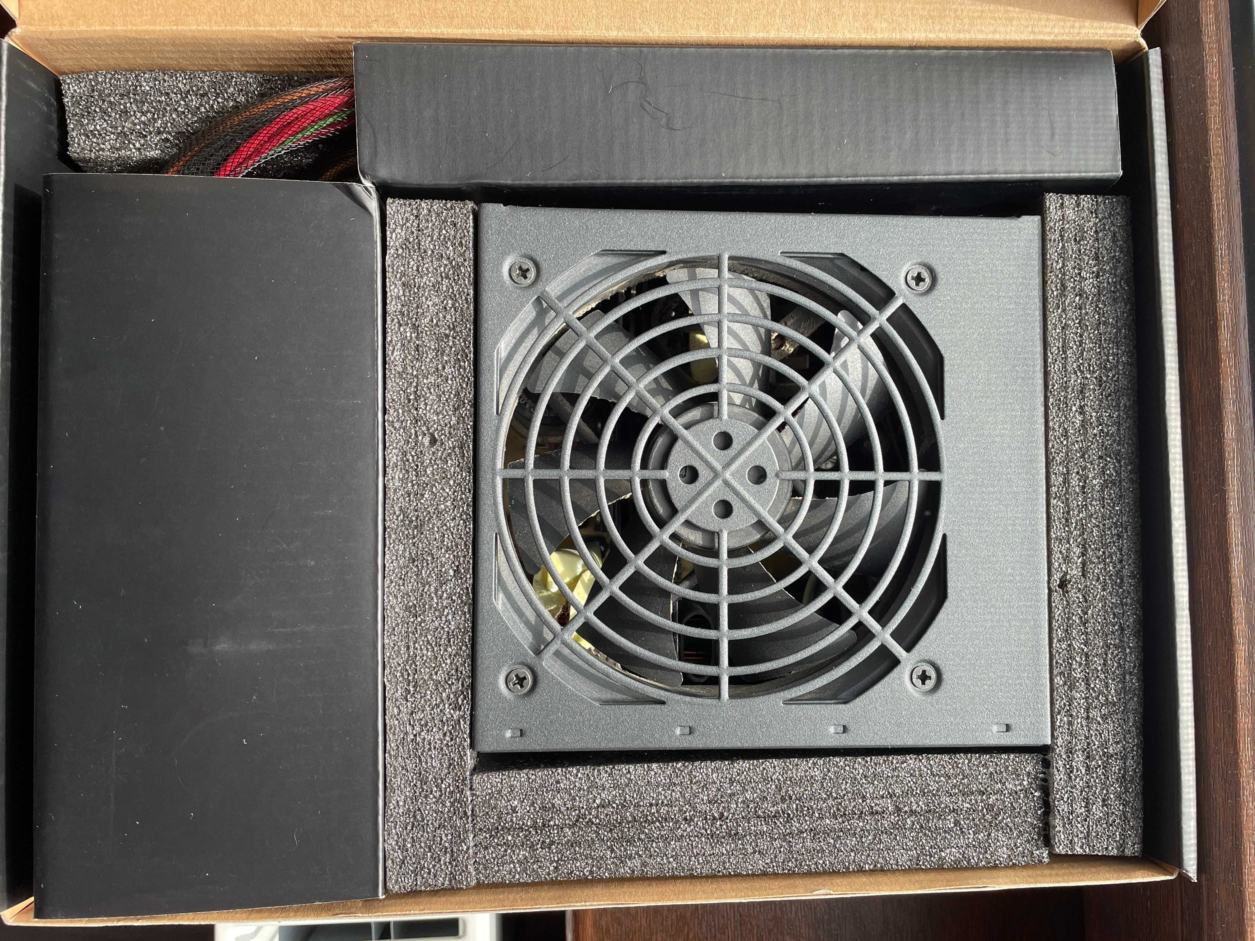 Sursa FSP Raider 650W 80+ Silver