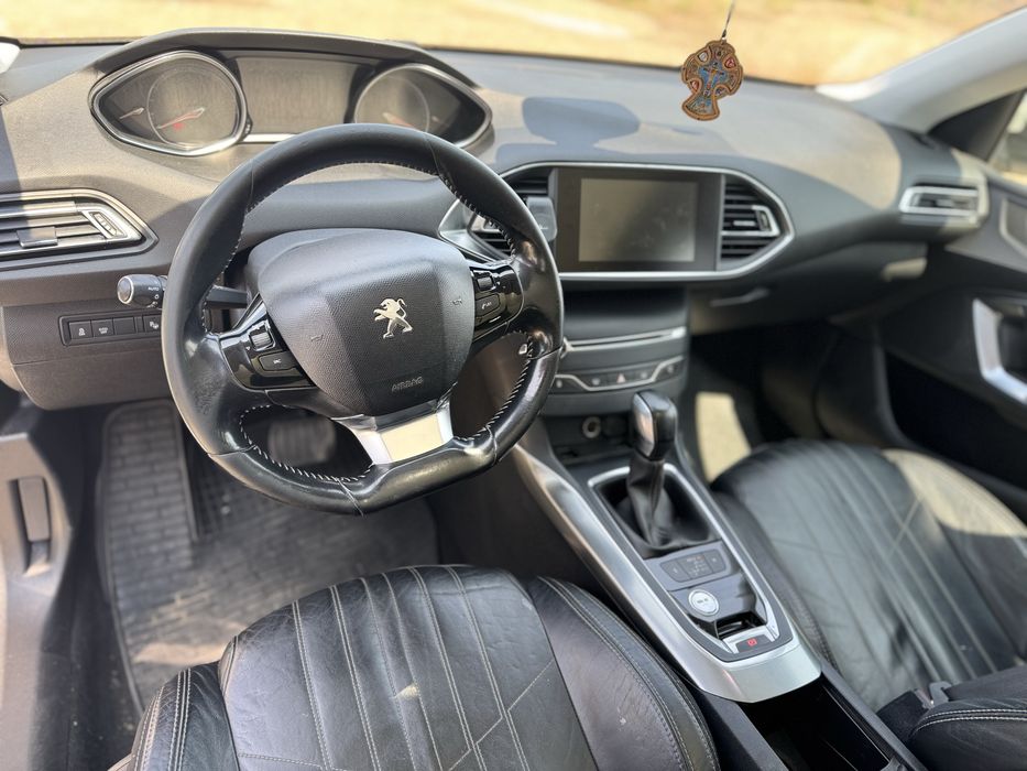 Dezmembrez Peugeot 308 Break 2014 2.0 HDI DW10F AH01 Euro6 automata