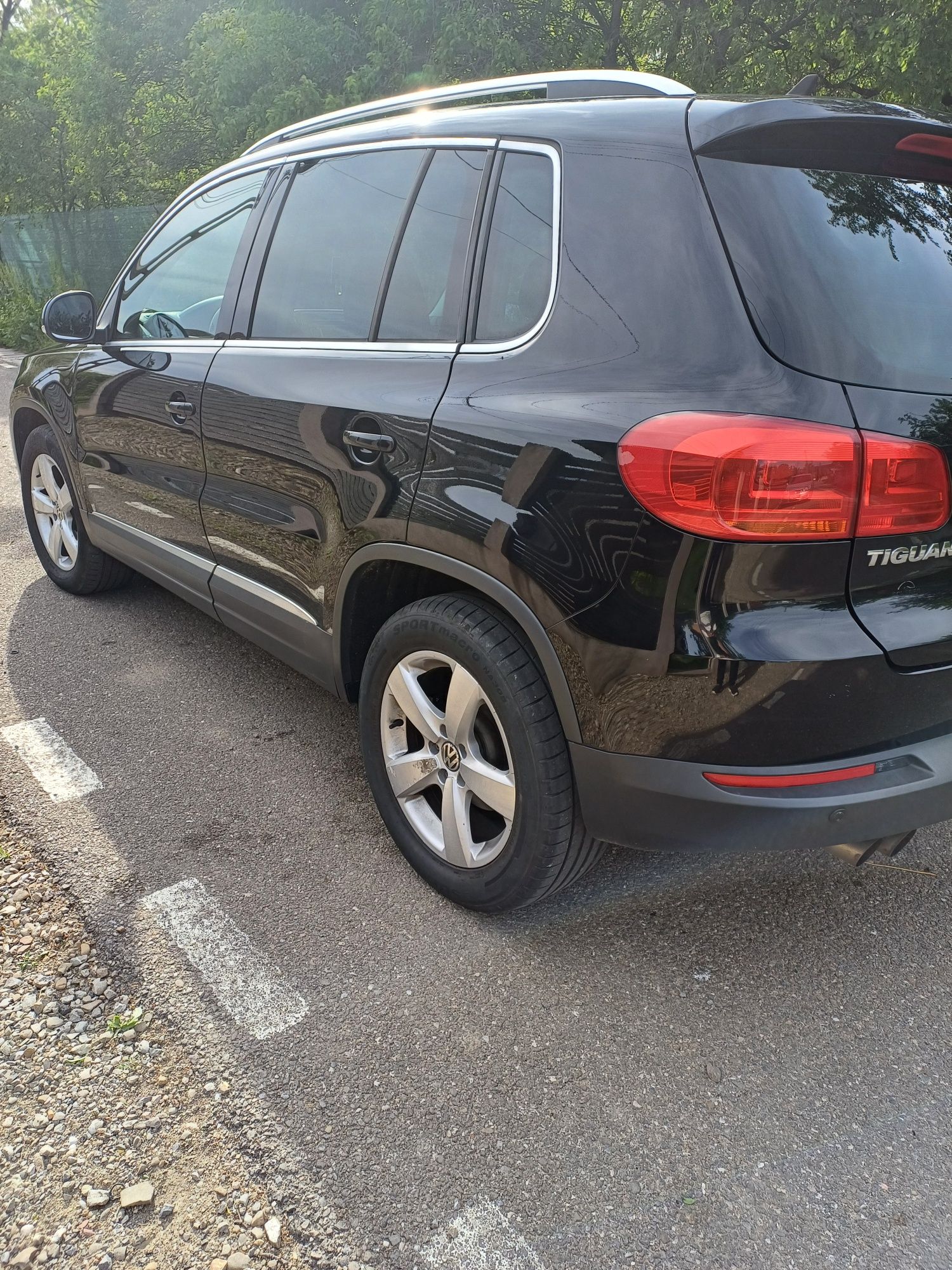 Vw tiguan 2.0/140hp/navi/xenon/carlig/4motion/11200 euro