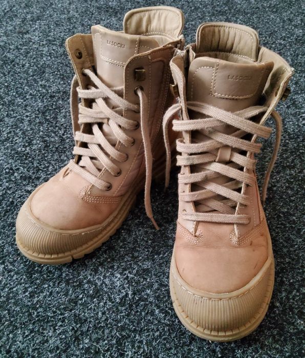 Ghetuțe din piele nubuc, mărimea 34 – Stil unic, ca noi