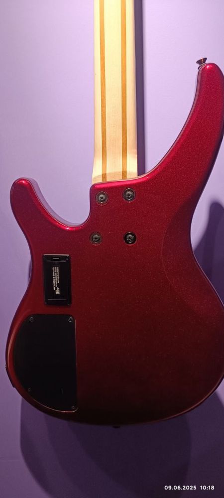 Yamaha TRBX304 бас гитара ТОРГА НЕТ