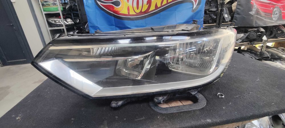far stanga volkswagen passat b8 halogen