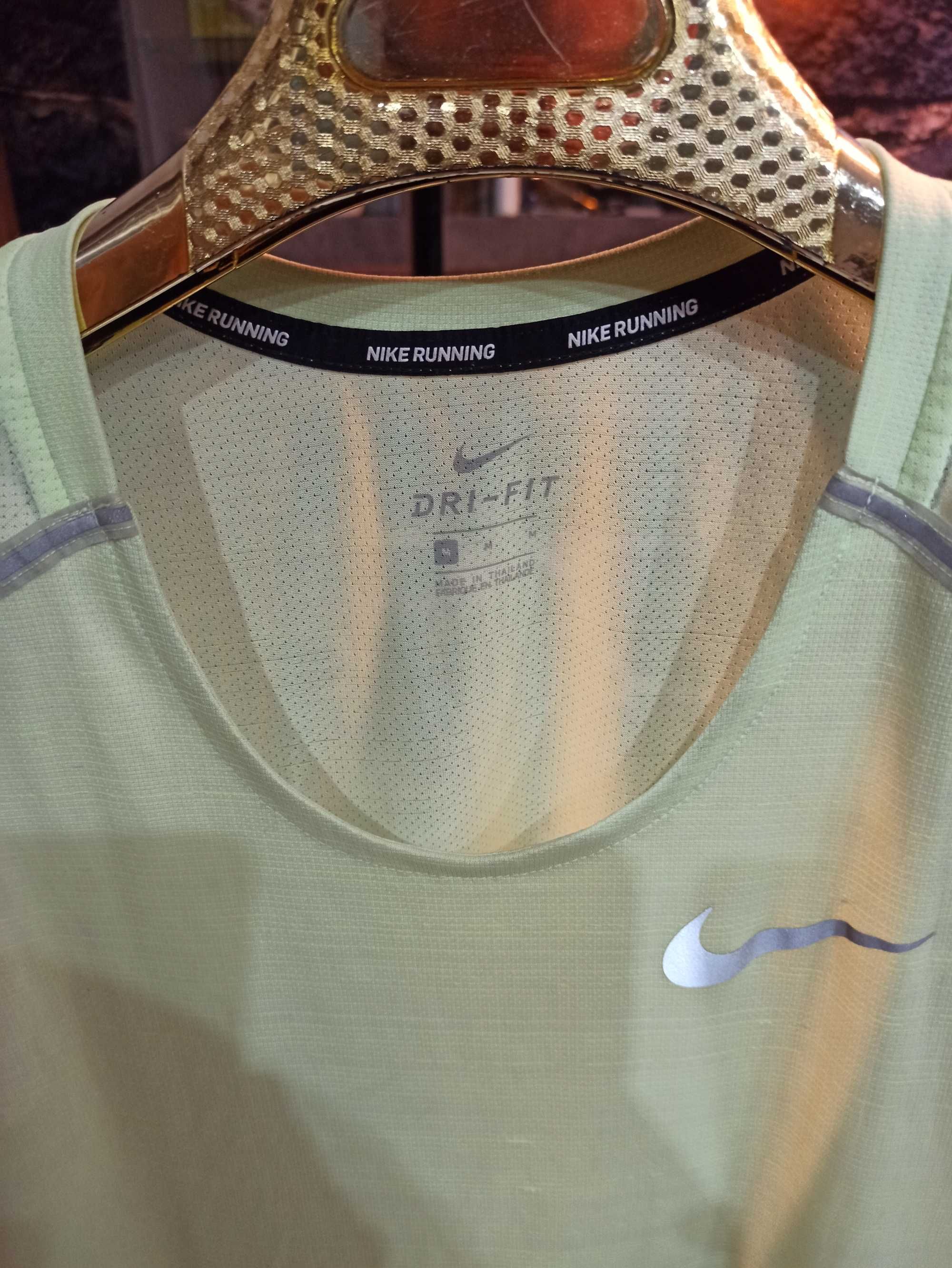 Vand Maiou sport Nike Dri Fit - M