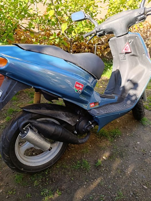 Априлиа се с изрядни