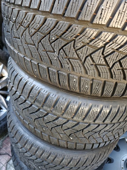 Cauciucuri 225 40 18
