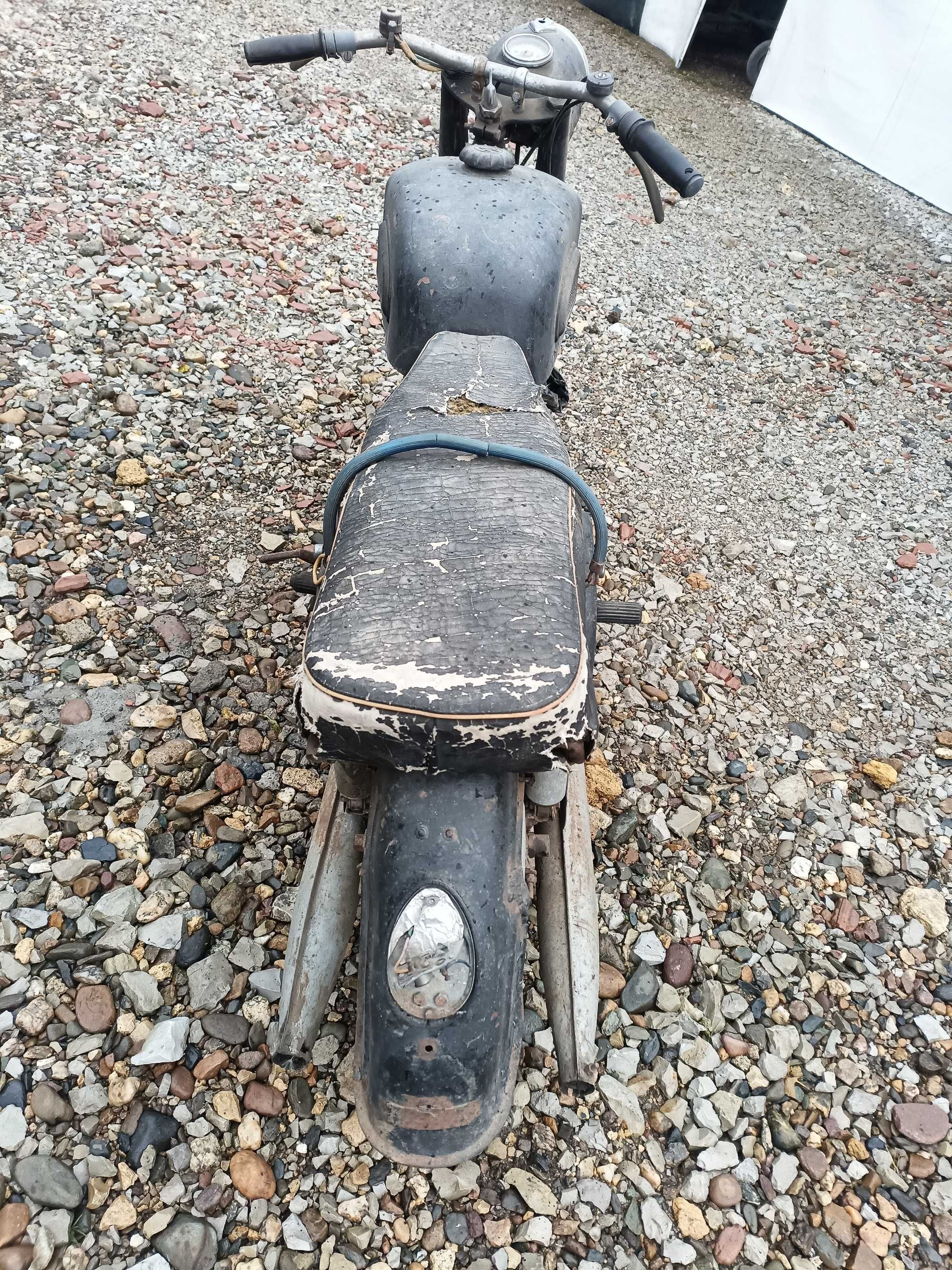 Ковровец 175cc соц мотоциклет