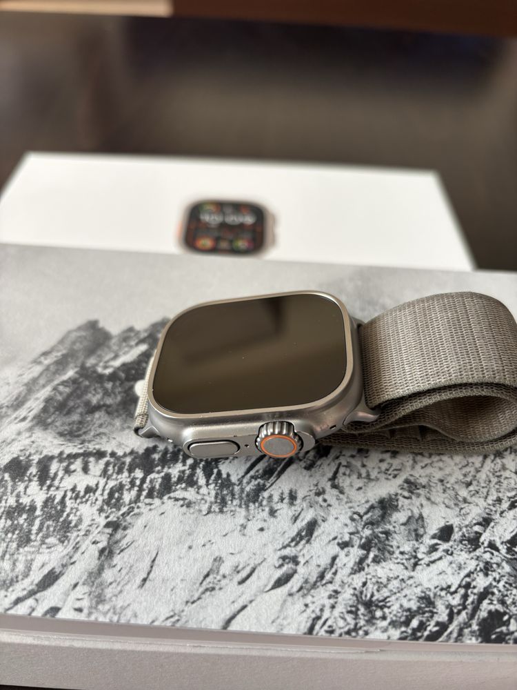 Apple Watch ultra 2 Olive Alpine 49mm