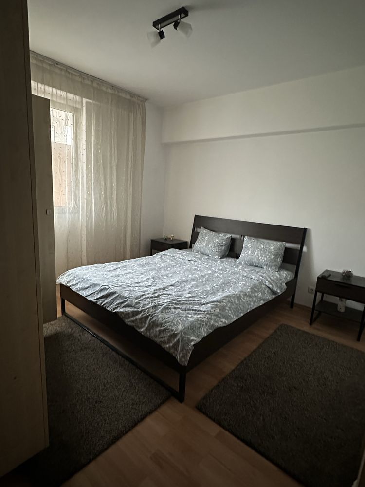 Vând apartament 3 camere decomandat