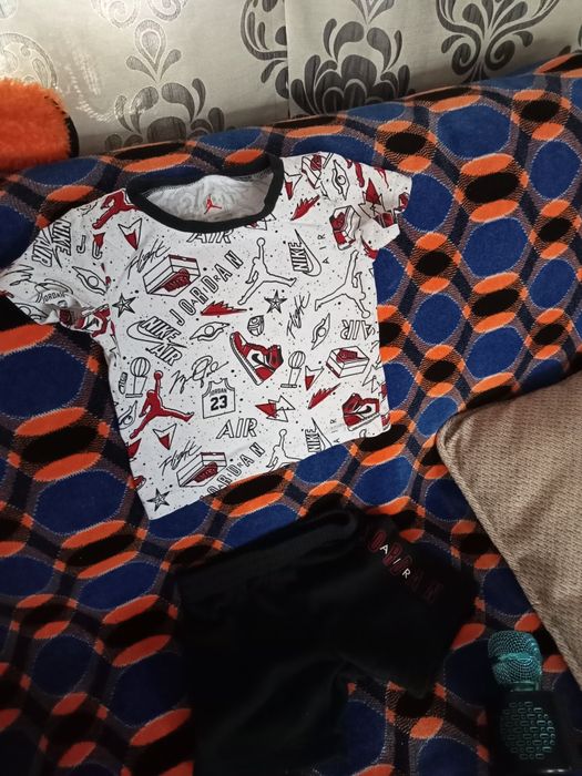 Costumaș original