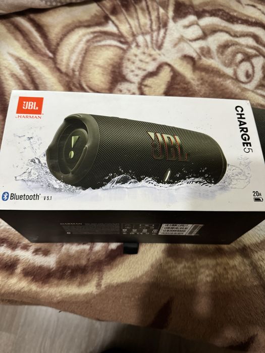 Портативна тонколана JBL Charge 5