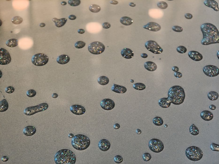 Стъклена маса за кухня дизайнерска