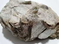 Floare de mina - PEGMATIT + Feldspati + Cuart + Muscovit 20 cm