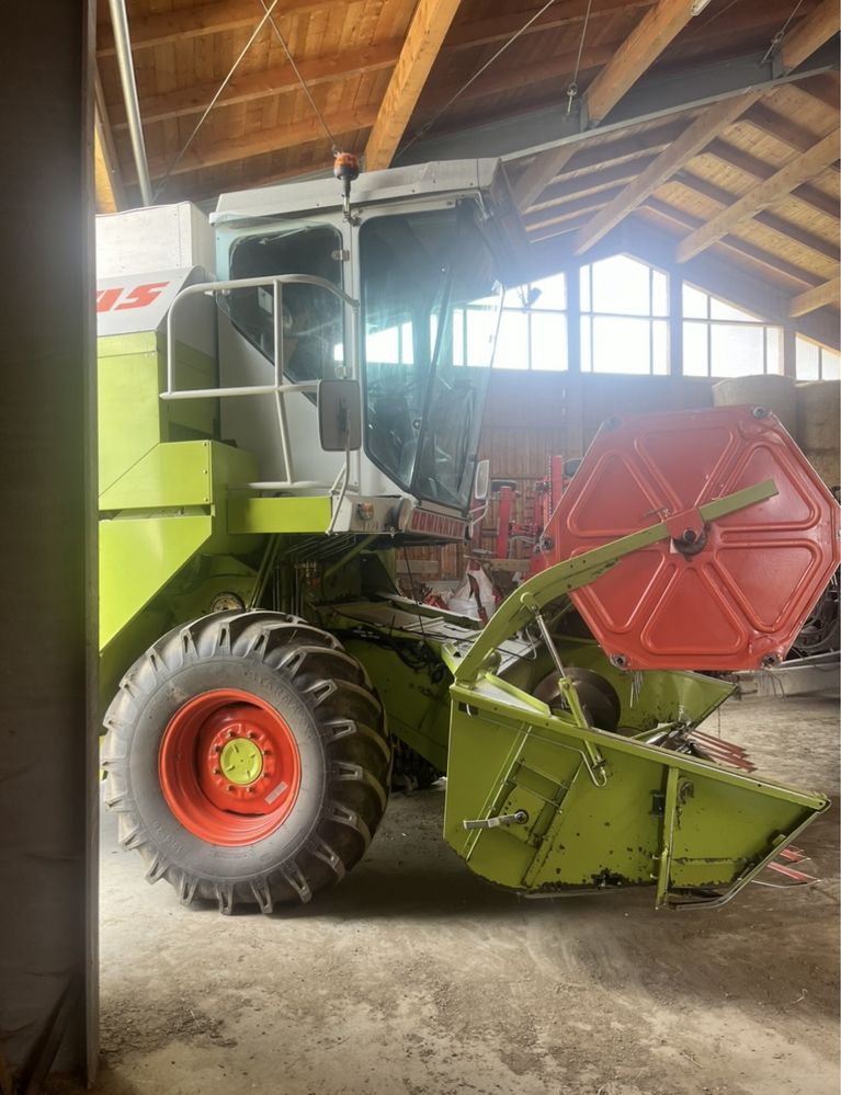 Combina Claas Dominator 58 S