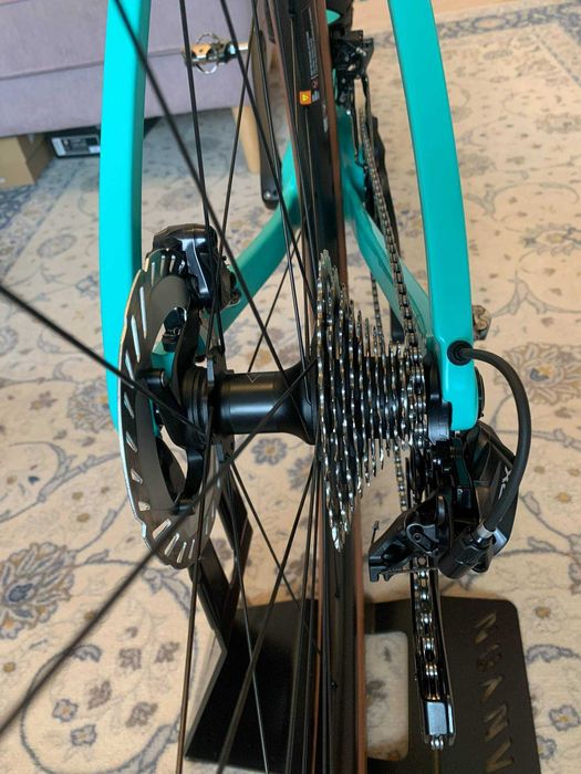 Vînd bicicletă Bianchi Impulso Pro Carbon Gravel GRX 820 DISC 2X12SP