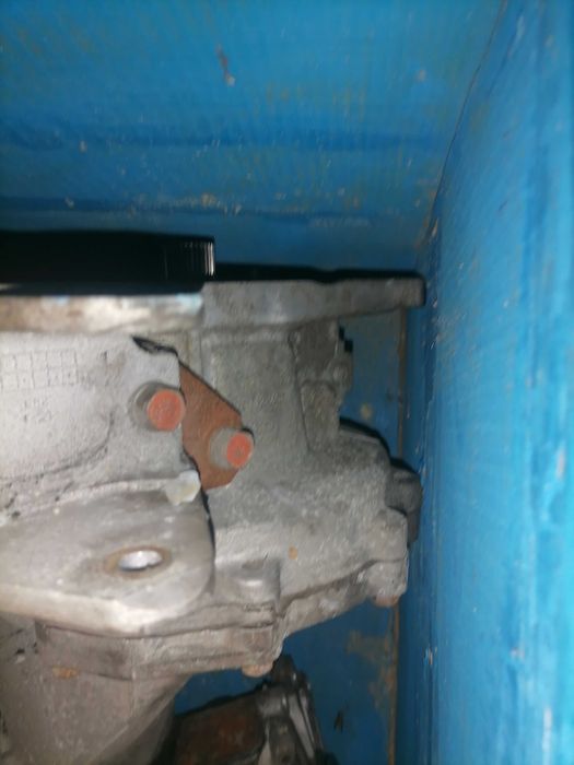 Скоростна кутия за Nissan x-trail T 30 бензин 2.0 /2.5i ръчна2002-2007