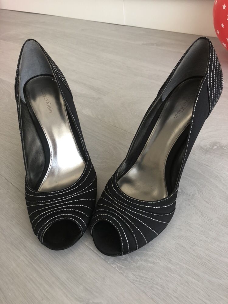 Pantofi pumps Calvin Klein mar. 39