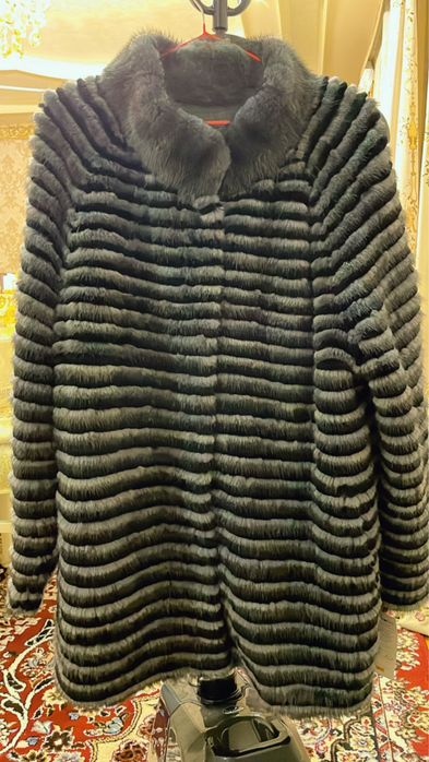 Shuba vyazoniy sotiladi oladiganla tel qilila.