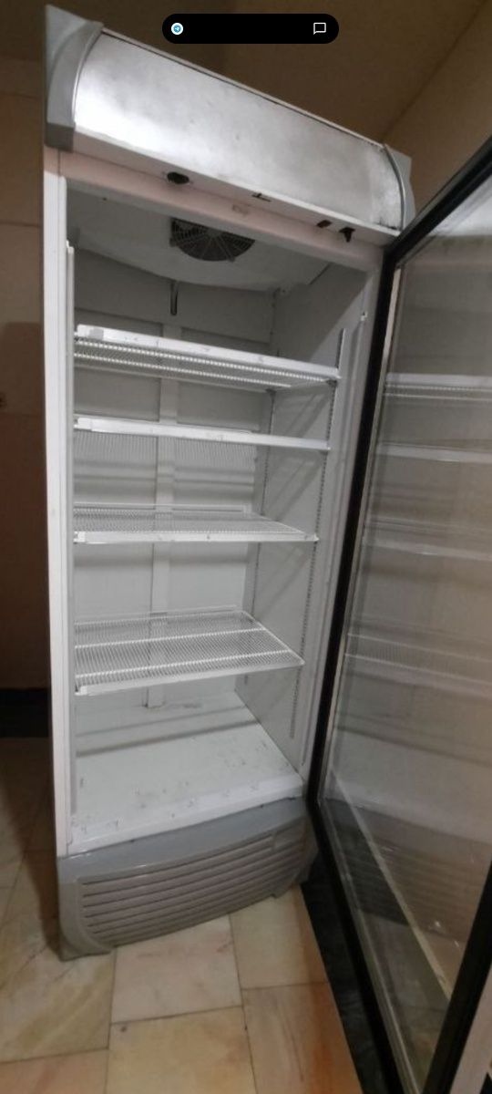Холодильник Витрина