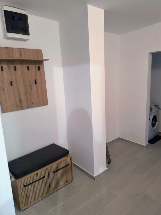 Inchiriez apartament 2 camere decomandate