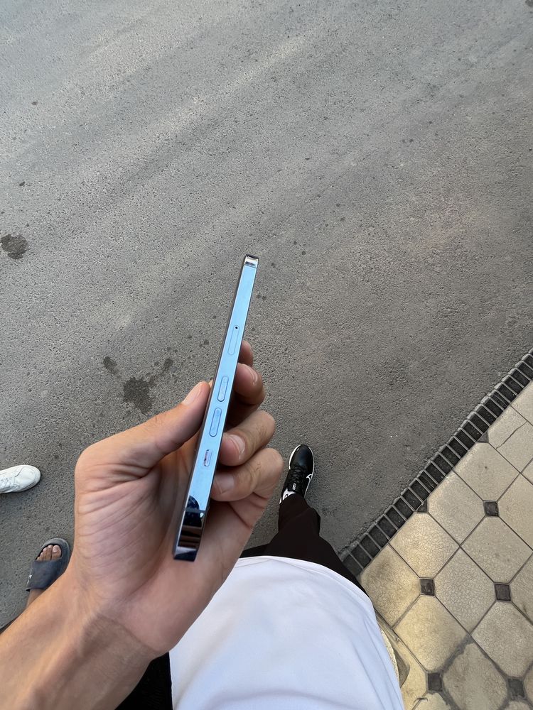 Iphone 13pro ochilmagan radnoy