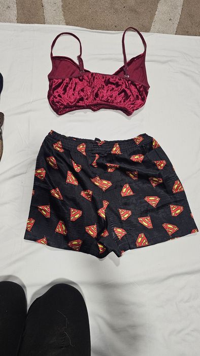 Set doua pijamale bustiera si pantaloni scurți xs s
