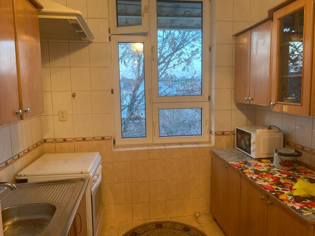 Yakkasaray , Гостиница Россия ,Чайкоф. Уютная трёшка в  центре