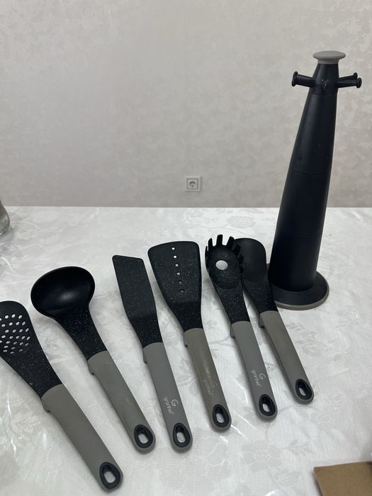 Продам набор поварешек grahnel и provence