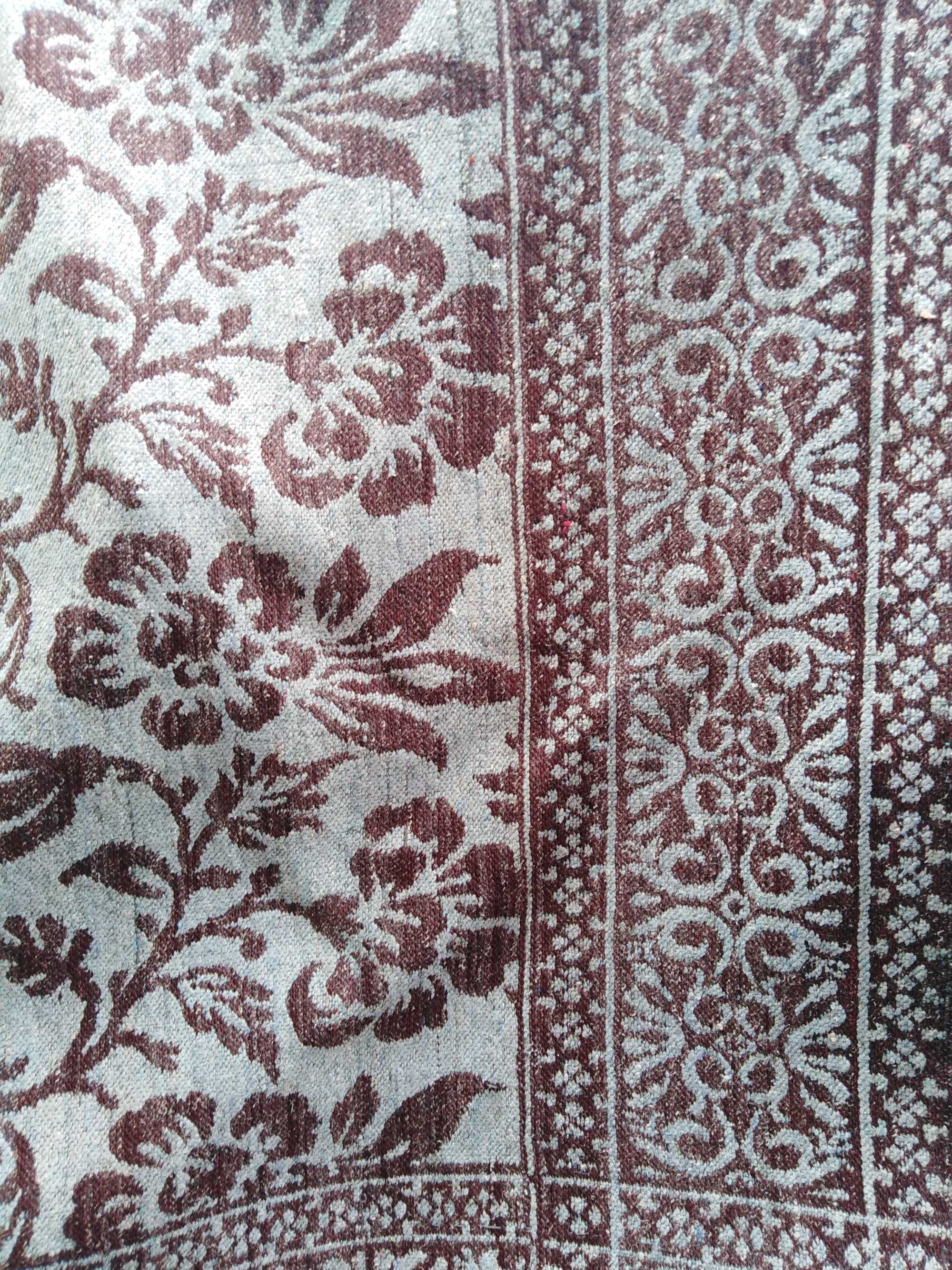 Жакардови килими