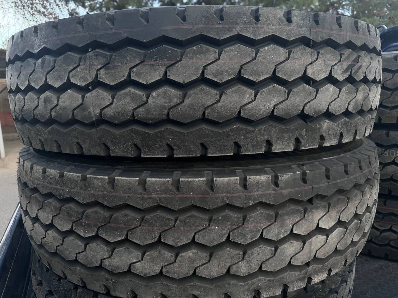 Грузовые шины 315/80r22.5 Самасвал