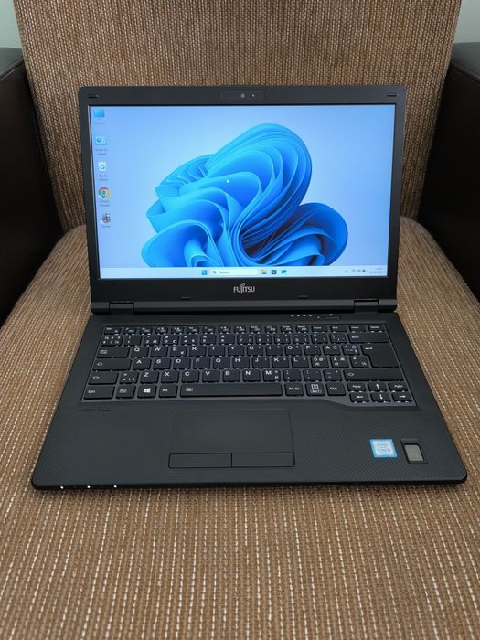 Laptop Fujitsu LifeBook,Cpu i5 Gen8,Ssd 256Gb,Tst Iluminatā