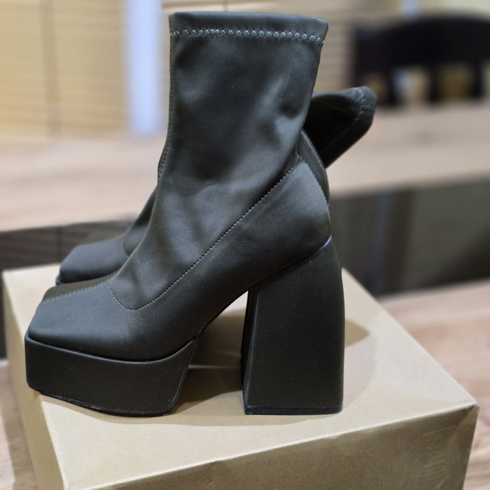 Дамски  боти ,37 номер