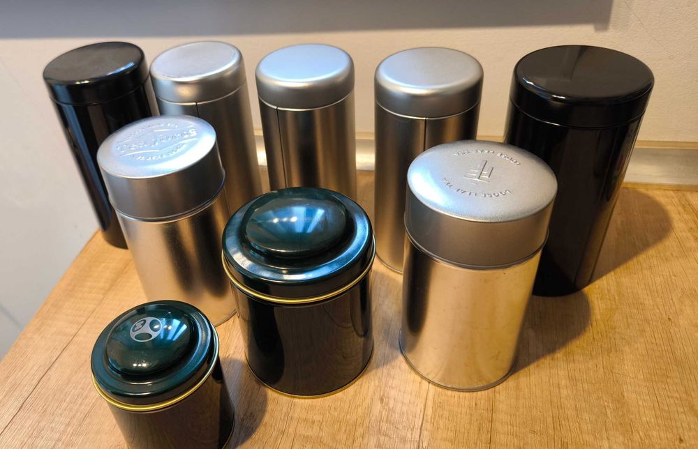 Set de cutii metalice cu capac