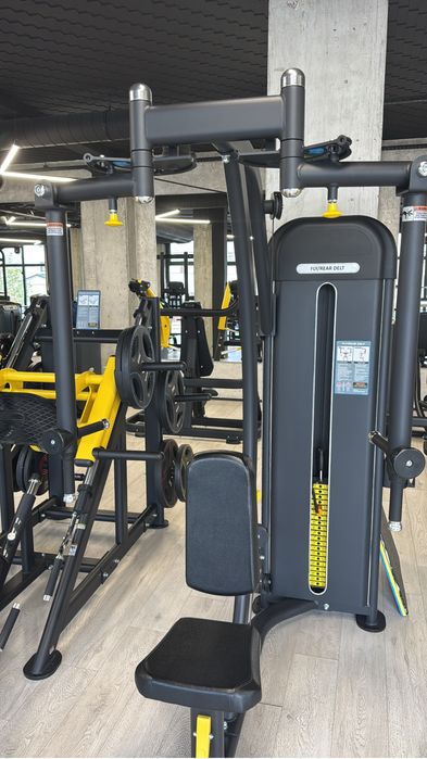 Precor Peck Fly/rear delt