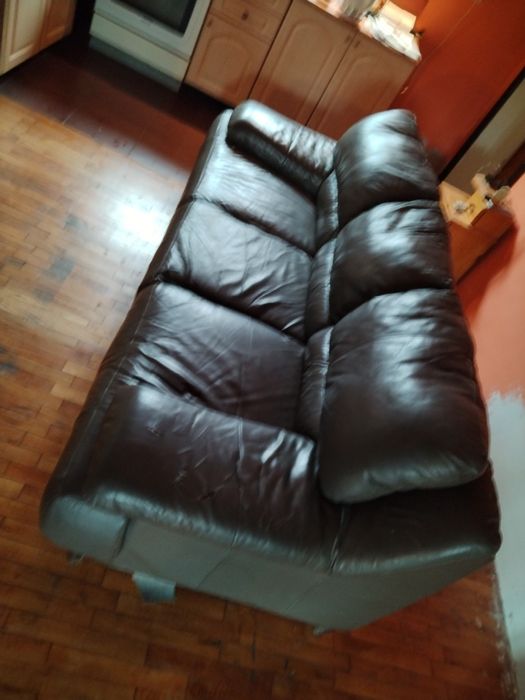 Диван кожа подарявам