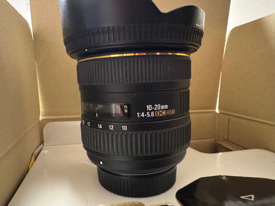 Nikon D3300 + два обектива и много аксесоари