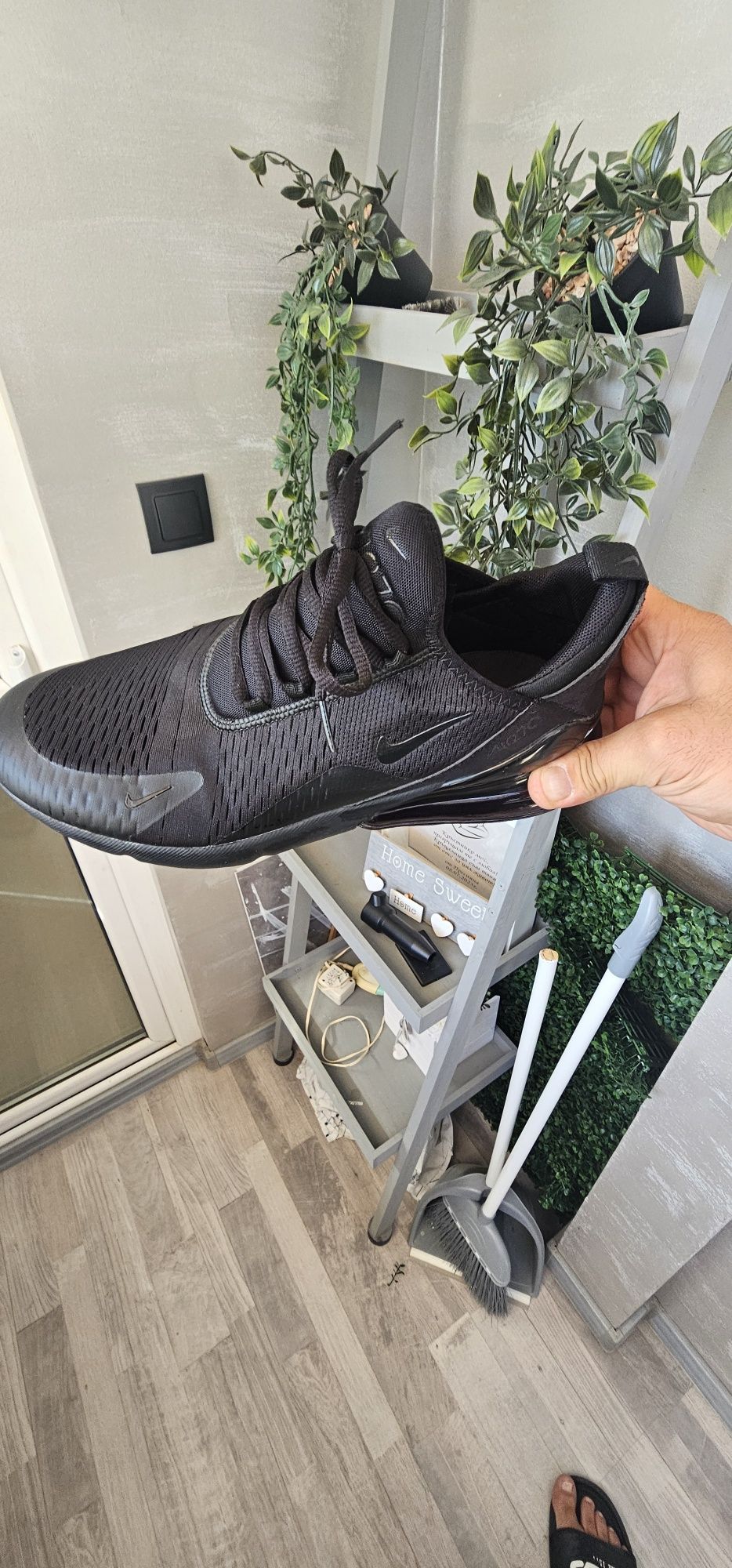 Маратонки NIKE AIR MAX 270 BLACK 45 номер