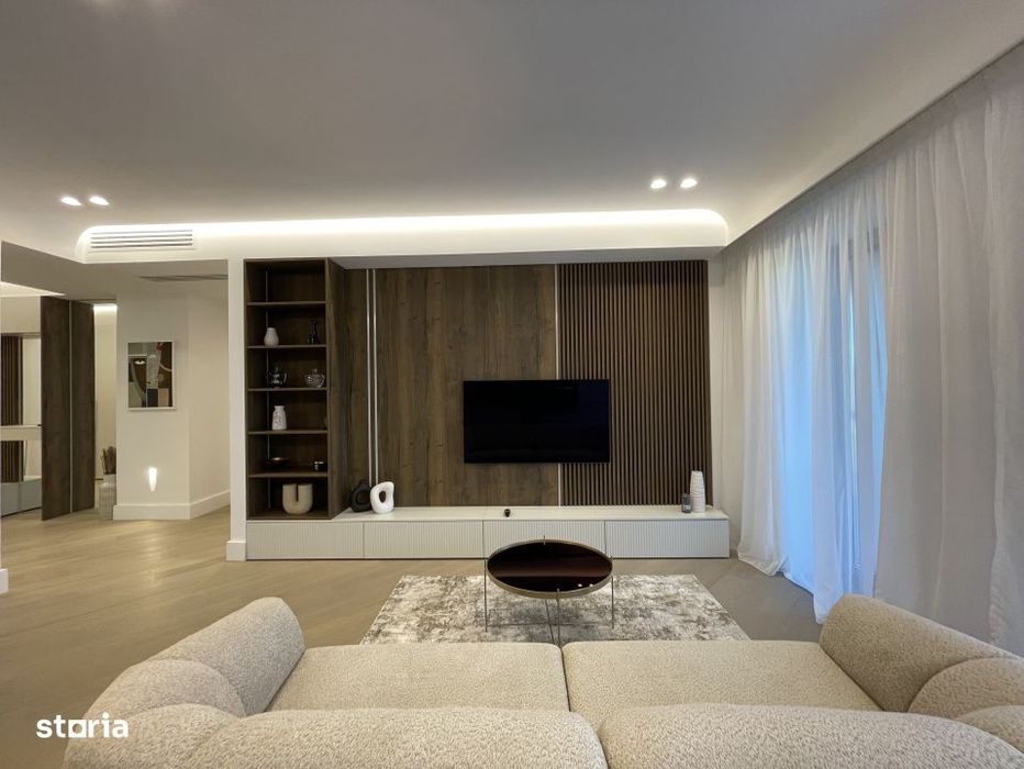 Apartament de 3 camere / Cortina 126 / Erou Iancu Nicolae / Cambridge