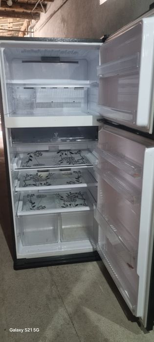 Срочно продам холодильник инвертор