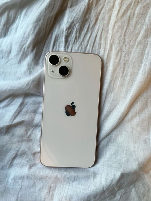 Продам iPhone 13