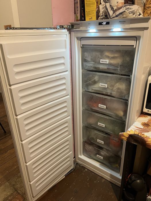 Miele Фризер за вграждане