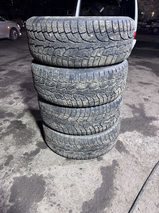 Шины 285/60/18  4 шт