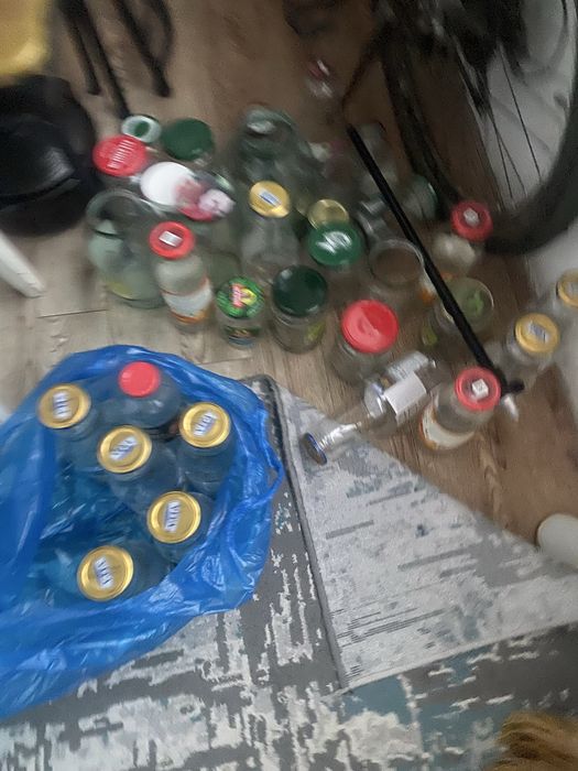 Отдам банки в дар