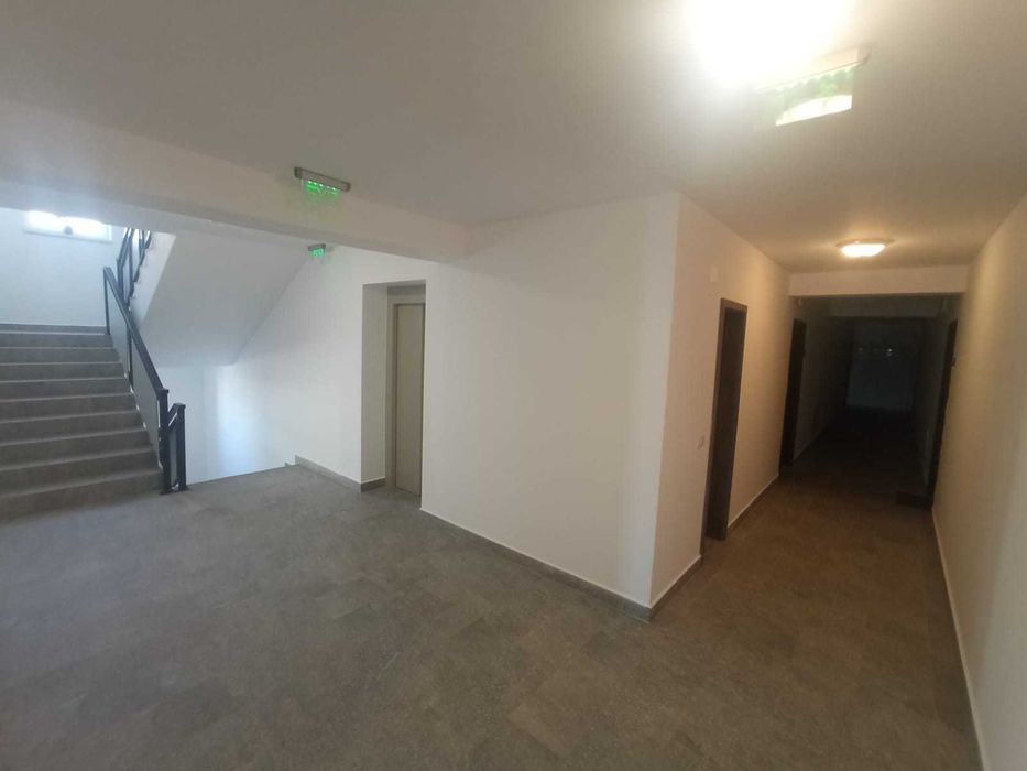 Inchiriez ap cu 2 camere-Coresi/Grandis, cu parcare, direct proprietar