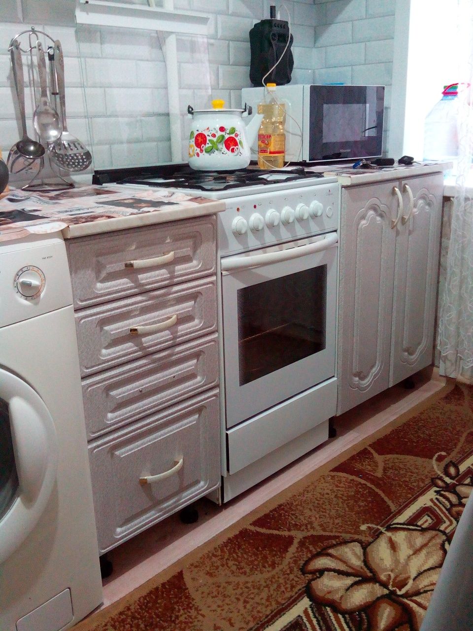 Продам газовую плиту