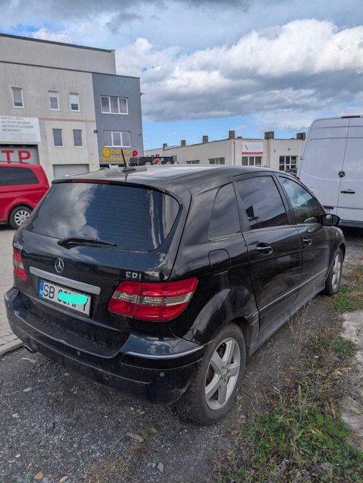 Mercedes Benz B200