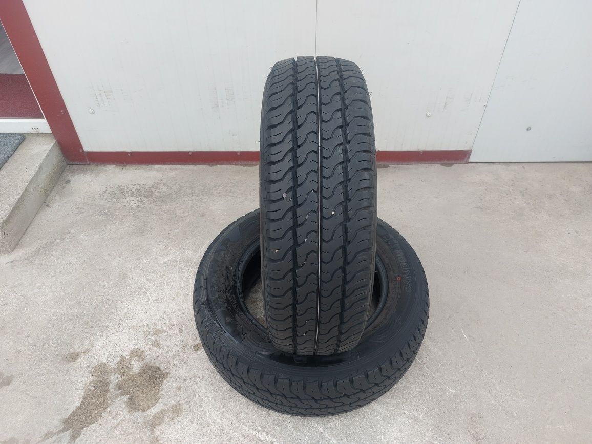 125 lei bucata! Doua anvelope de vara 215 65 16C Dunlop