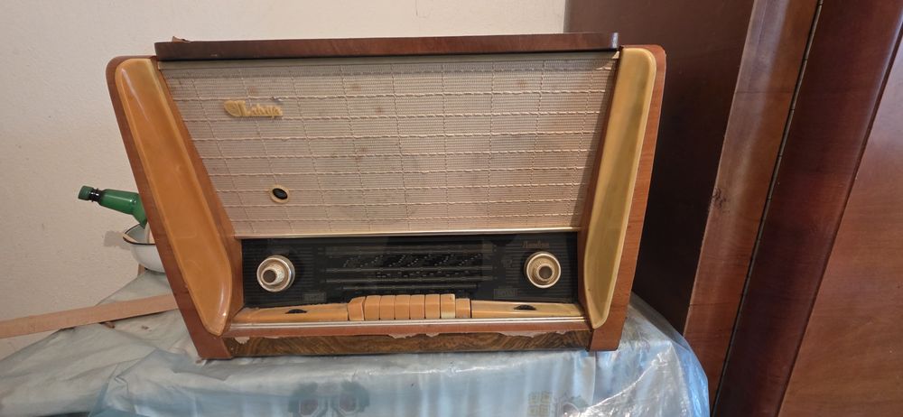 Радио с грамофон