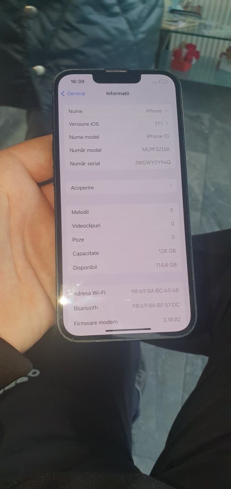 Vând iphone 13 în stare buna