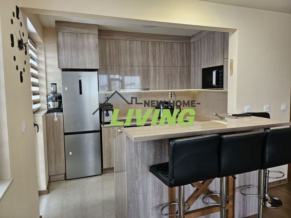 Продава се Тристаен апартамент в Пловдив, Остромила - 126 кв.м за 1508 €/кв.м - Снимка #2