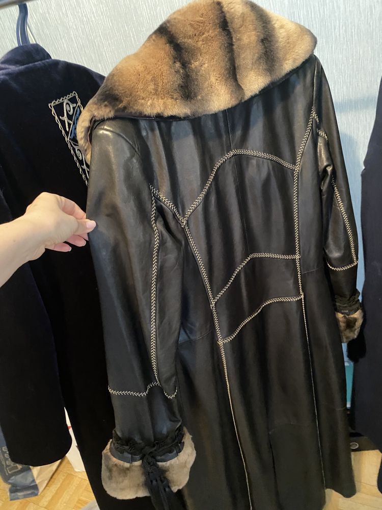 Продам кожаный плащ-пальто